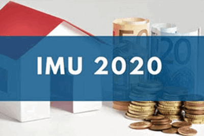 casa stilizzata, banconote, monete e scritta IMU 2020