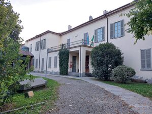 Villa Sartirana, esterno